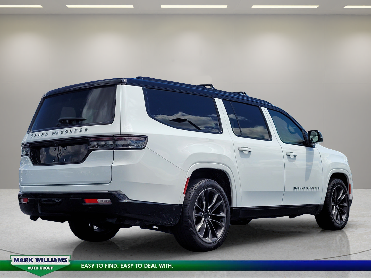 Used 2025 Jeep Grand Wagoneer L Series II Obsidian w/ Quick Order Packagew 28T AWD/4WD image 5