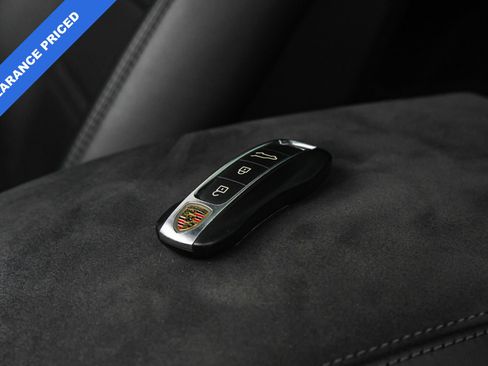 Used 2023 Porsche Cayenne GTS image 21