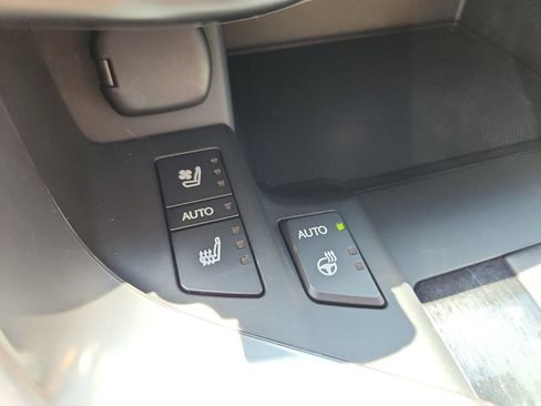 Used 2024 Lexus LX 600 4WD w/ Premium Package image 39