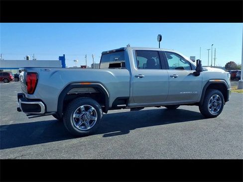 New 2026 GMC Sierra 2500 SLE image 8