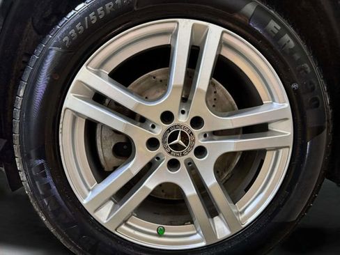 Used 2022 Mercedes-Benz GLB 250 4MATIC w/ Premium Package Lite image 31