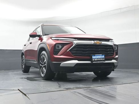Used 2024 Chevrolet TrailBlazer LT image 33