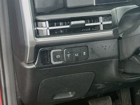 Used 2025 Hyundai Santa Fe SEL AWD/4WD image 17