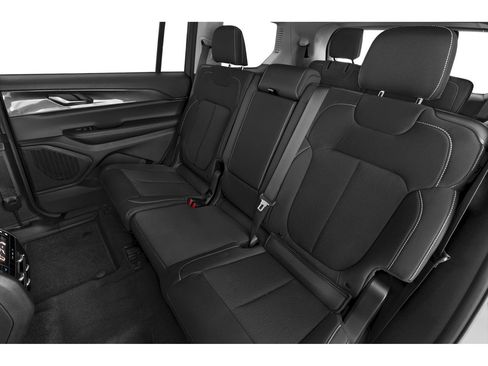 New 2025 Jeep Grand Cherokee L Altitude image 27