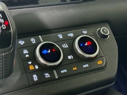 Certified 2023 Land Rover Defender 110 X-Dynamic SE image 23