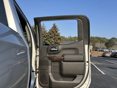 Used 2020 GMC Sierra 1500 SLE w/ SLE Value Package image 50