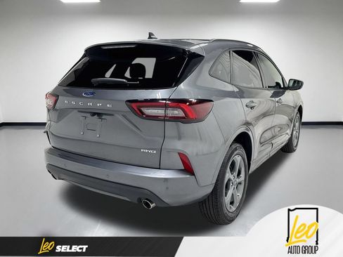 Used 2023 Ford Escape ST-Line w/ Tech Pack #1 AWD/4WD image 8
