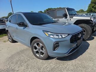Used 2023 Ford Escape ST-Line w/ Tech Pack #1 AWD/4WD video 1