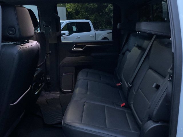 Used 2025 GMC Sierra 2500 Denali w/ Denali Reserve Package AWD/4WD image 9