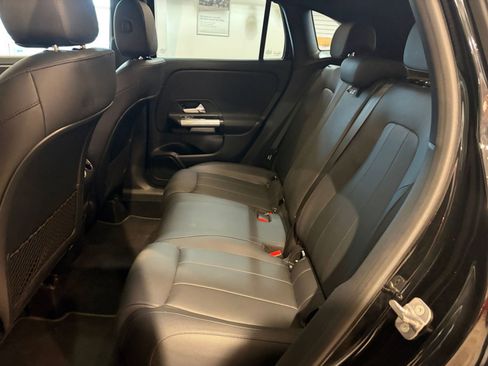 Used 2025 Mercedes-Benz GLA 250 4MATIC image 25