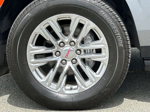 Used 2022 GMC Yukon XL SLT w/ SLT Luxury Package RWD image 27