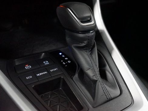 Certified 2025 Toyota RAV4 XLE Premium FWD image 21