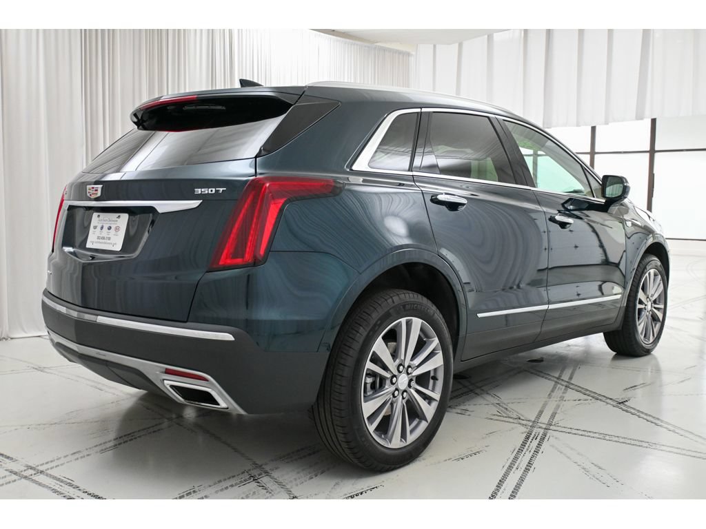 Used 2025 Cadillac XT5 Premium Luxury AWD/4WD image 7