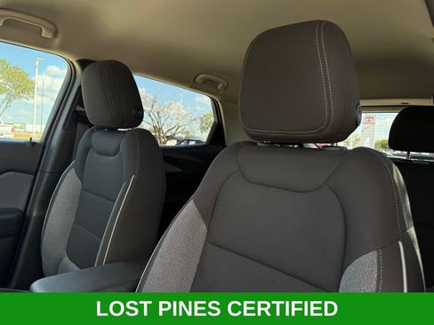 Used 2025 Chevrolet TrailBlazer LT FWD image 11