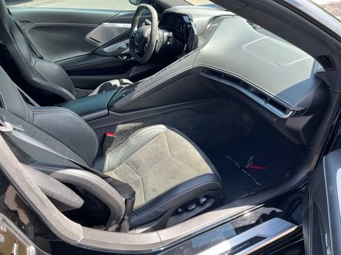 Used 2023 Chevrolet Corvette Stingray Premium Conv w/ Z51 Performance Package RWD image 12