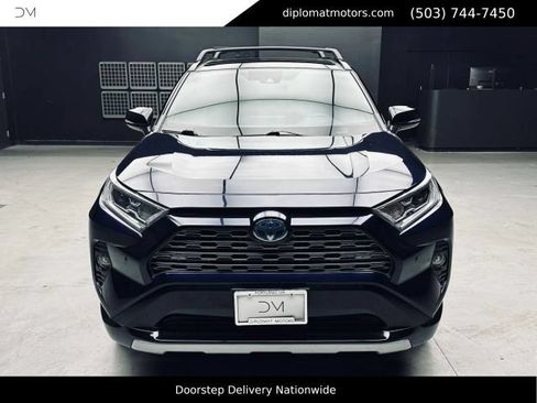 Used 2021 Toyota RAV4 XSE AWD/4WD image 11