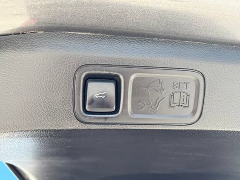 Used 2018 Ford Expedition Limited AWD/4WD image 33