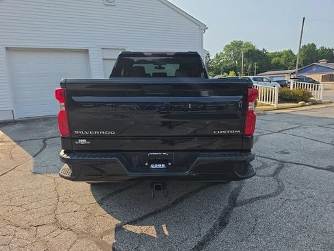 Certified 2020 Chevrolet Silverado 1500 Custom w/ Custom Value Package AWD/4WD image 6