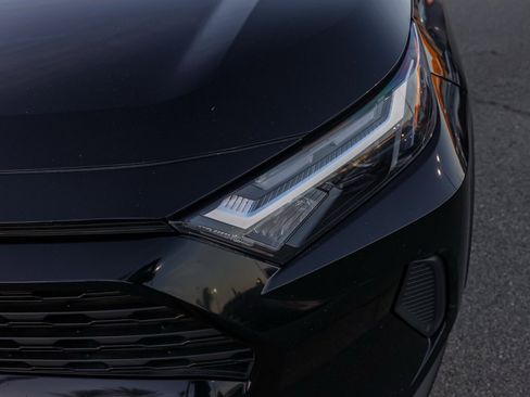 Used 2023 Toyota RAV4 LE image 10