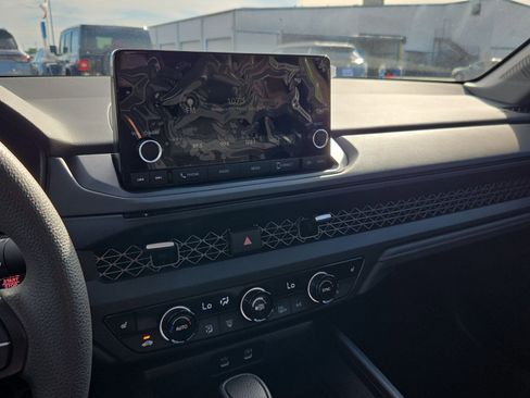 Used 2024 Honda Accord EX image 22