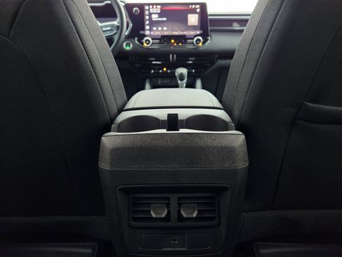 Used 2024 GMC Canyon Elevation w/ Trailering Package image 12