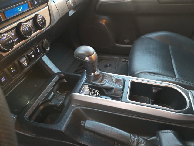 Used 2023 Toyota Tacoma Limited AWD/4WD image 20