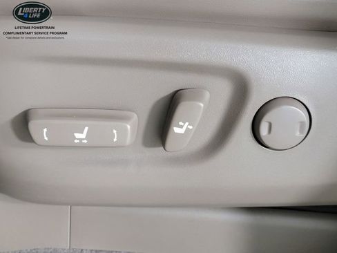 Used 2018 Lexus GX 460 Premium w/ Premium Package image 14