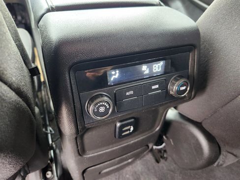 Used 2017 GMC Acadia SLE image 43