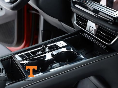 Used 2025 Volkswagen Atlas Cross Sport SEL R-Line image 34