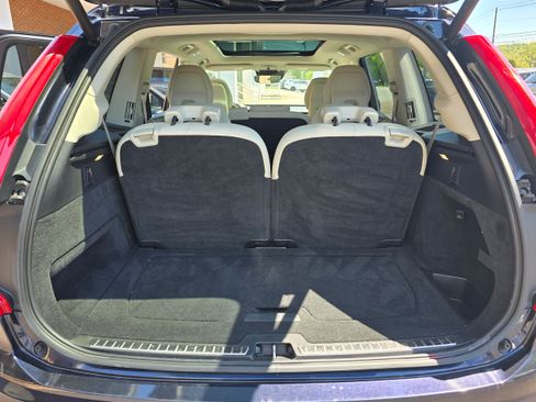 Used 2017 Volvo XC90 T6 Momentum w/ Vision Package AWD/4WD image 12