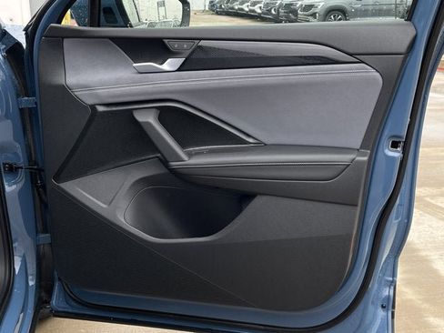 New 2026 Volkswagen Tiguan SE image 18