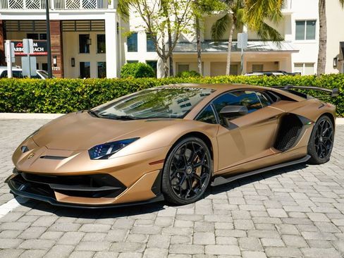 Used 2020 Lamborghini Aventador SVJ image 9