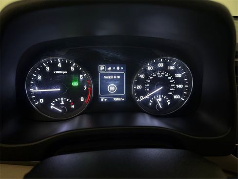 Used 2018 Hyundai Elantra Limited image 27