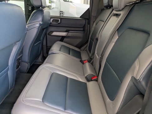 Used 2021 Ford Bronco Outer Banks AWD/4WD image 14