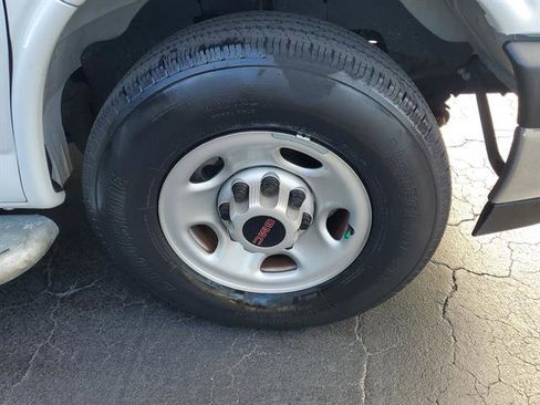 Used 2024 GMC Savana 2500 2500 U w/ Driver Convenience Package image 4