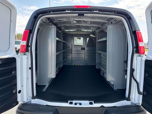 New 2026 Chevrolet Express 2500 w/ Driver Convenience Package image 11