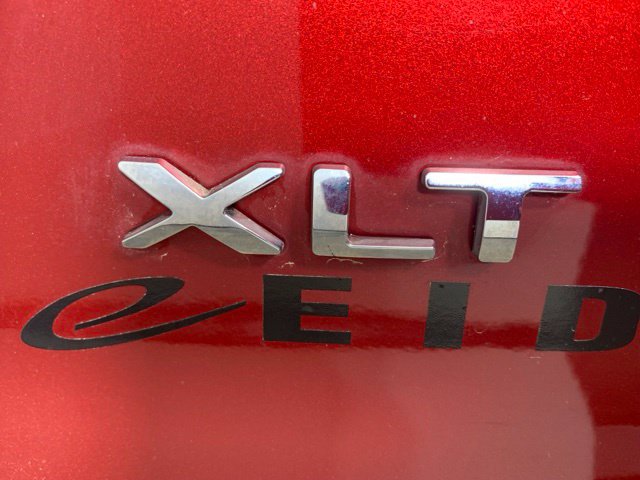 Used 2019 Ford Explorer XLT w/ Equipment Group 202A AWD/4WD image 41