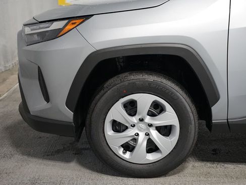 New 2025 Toyota RAV4 LE image 5