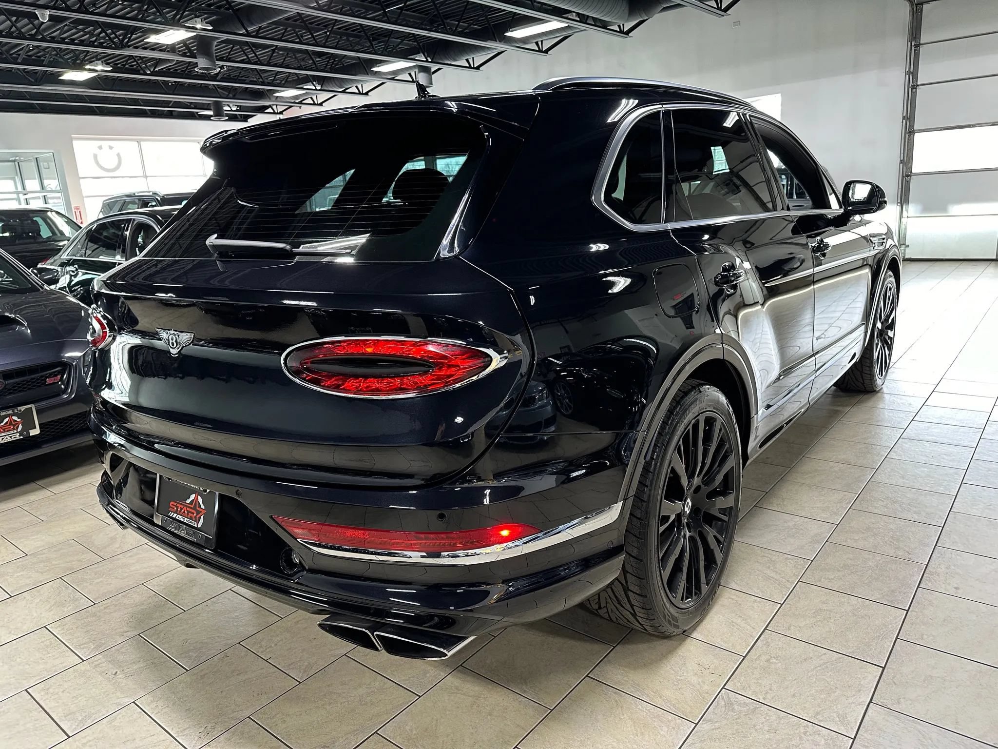 Used 2021 Bentley Bentayga AWD/4WD image 6