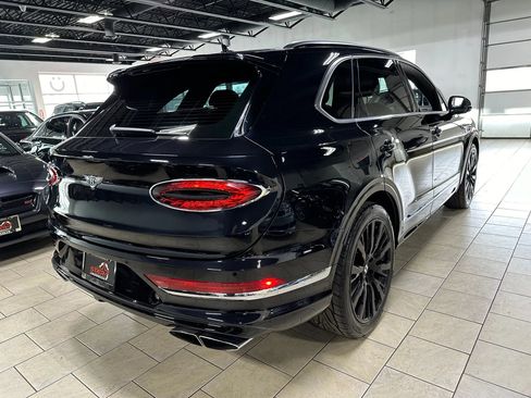 Used 2021 Bentley Bentayga AWD/4WD image 6