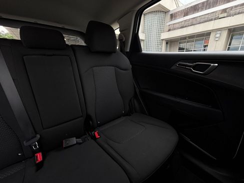 Used 2025 Kia Sportage LX FWD image 36