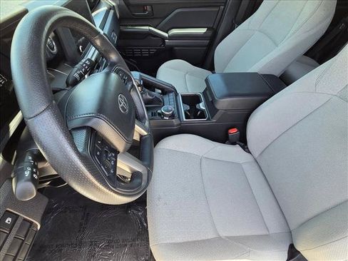 Certified 2025 Toyota 4Runner SR5 AWD/4WD image 12