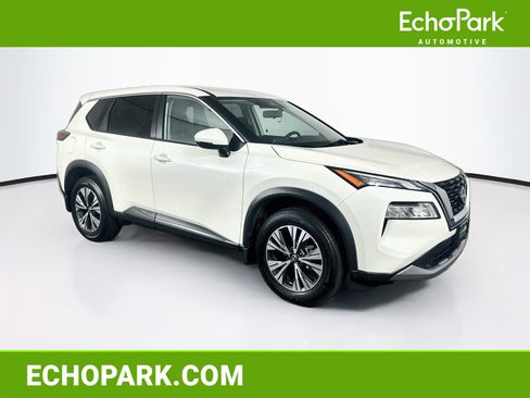 Used 2022 Nissan Rogue SV FWD image 1