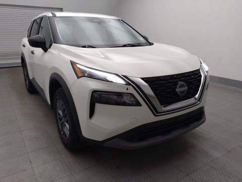 Used 2023 Nissan Rogue S FWD image 14