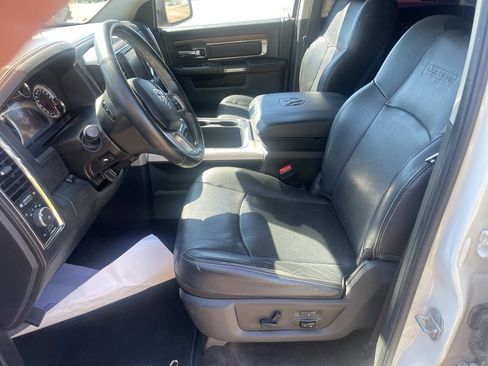 Used 2017 RAM 1500 Laramie w/ Convenience Group image 12