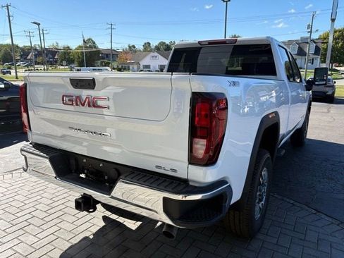 New 2025 GMC Sierra 2500 SLE image 9