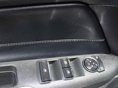 Used 2018 Ford Mustang Premium RWD image 13
