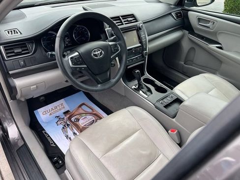 Used 2017 Toyota Camry XLE FWD image 17