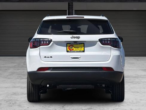 New 2026 Jeep Compass Latitude AWD/4WD image 5