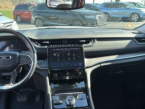 Used 2021 Jeep Grand Cherokee L Limited image 12